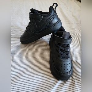 Nike toddler Court shoes size 7c